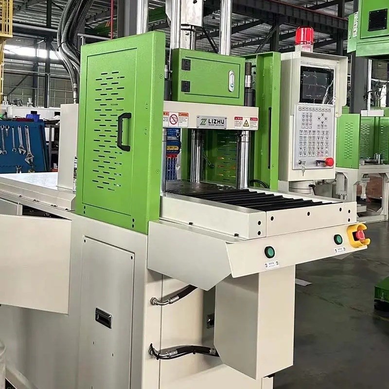 60 Ton Kayar Tablalı Dikey Enjeksiyon Makinesi