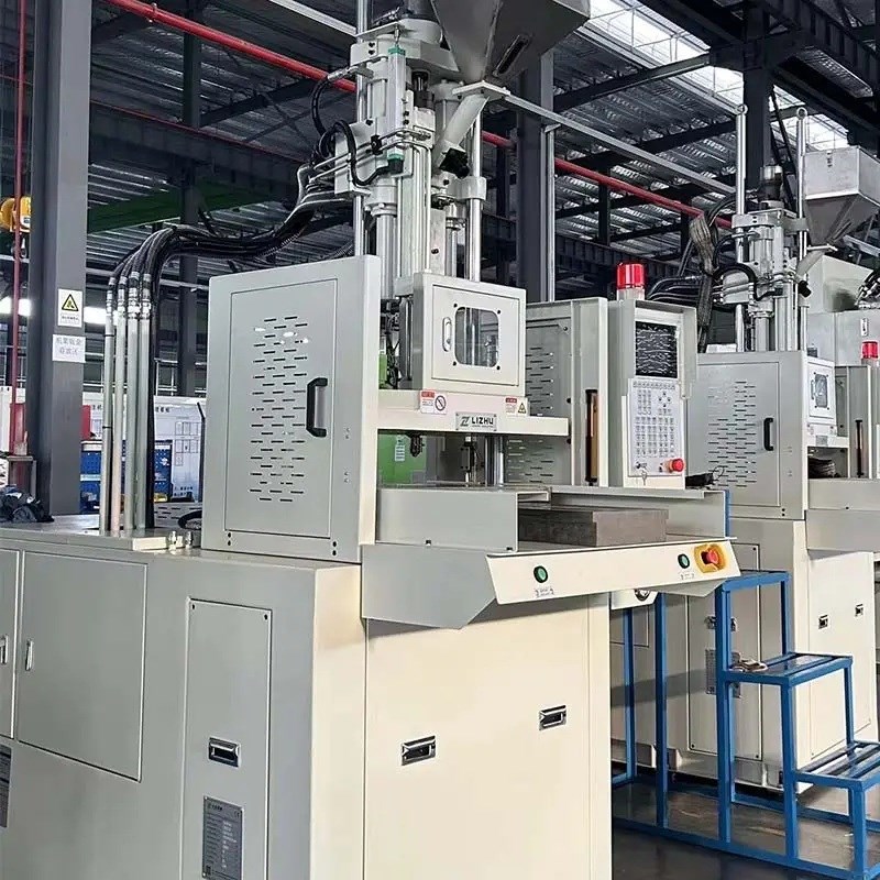 120 Ton Kayar Tablalı Dikey Enjeksiyon Makinesi